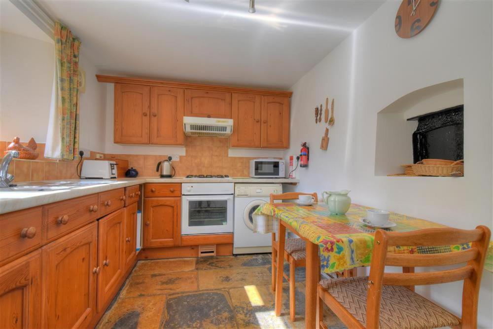 Trill Cottage Musbury Bagian luar foto